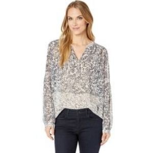 NWT Vince Camuto Tranquil Petals Blouse Soze S